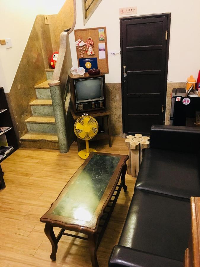 Feng Chao Home Tainan Exteriör bild