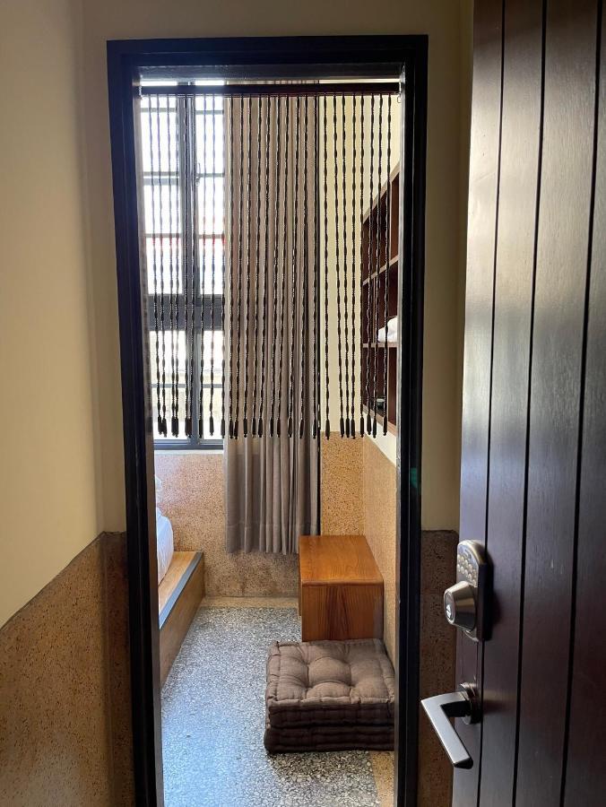 Feng Chao Home Tainan Exteriör bild